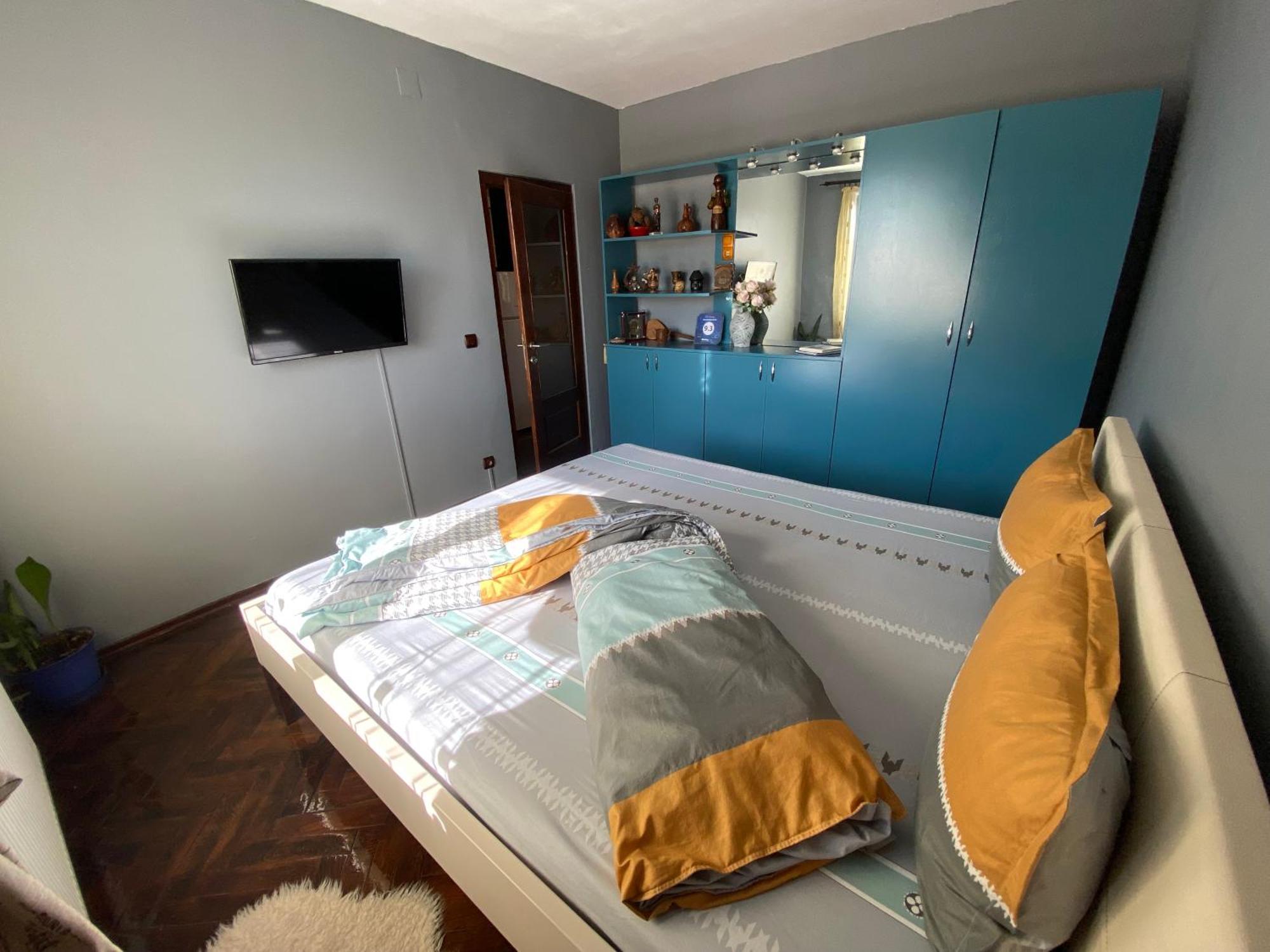 Comfort Home Apartment 2 Petroşani Exteriör bild