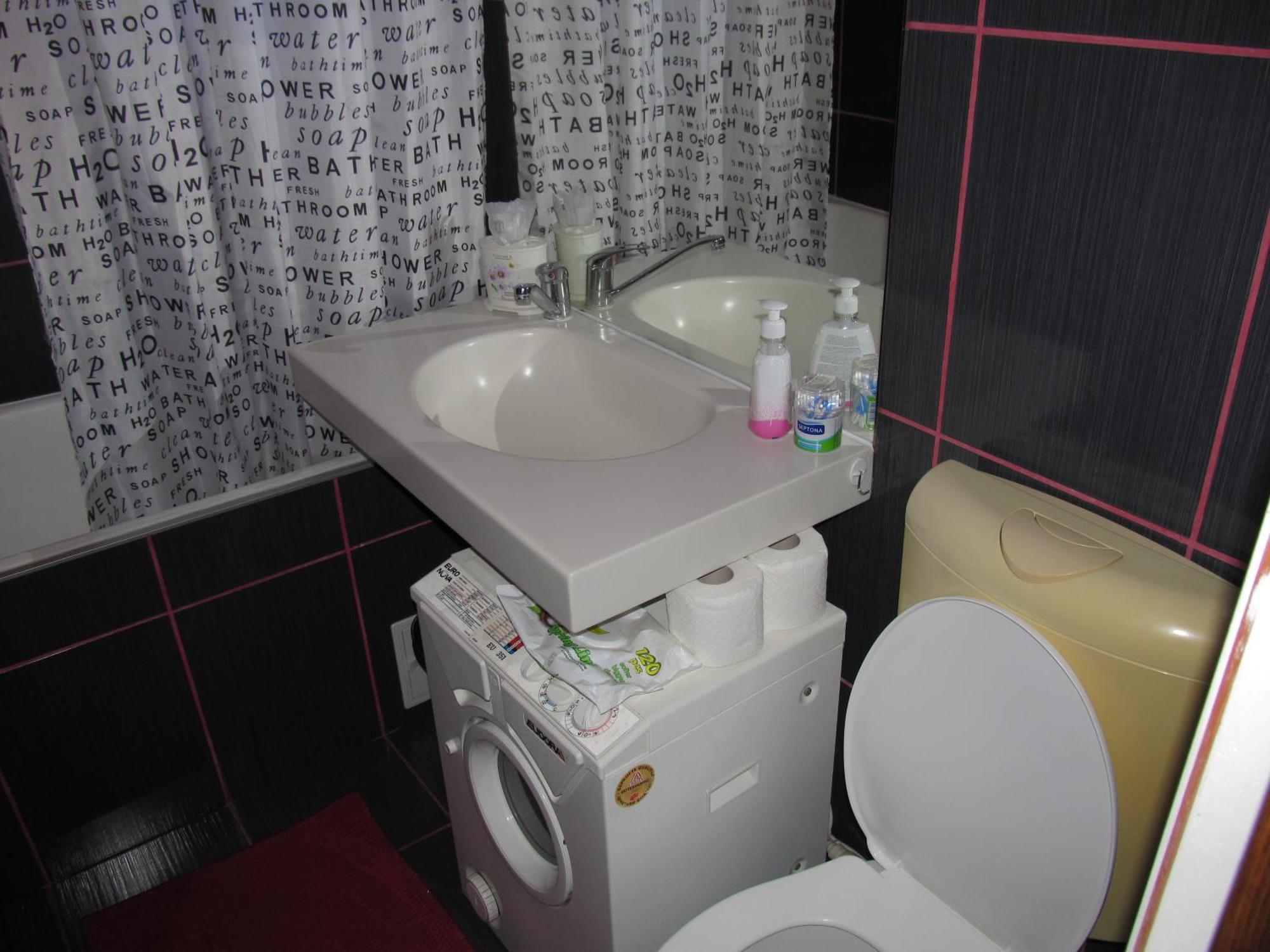 Comfort Home Apartment 2 Petroşani Exteriör bild